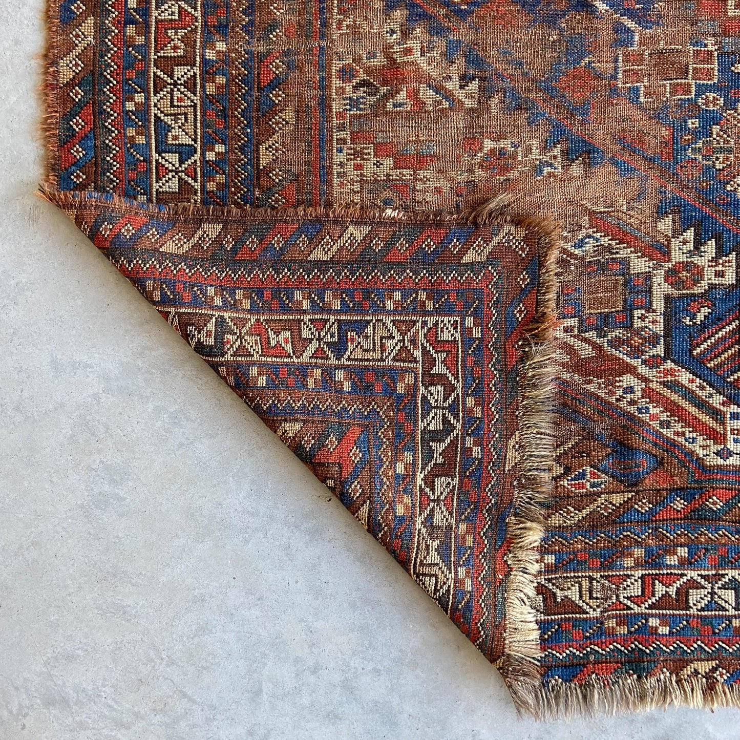 Antique Kamseh Accent Rug #R1026 - 5'5" x 6'10"