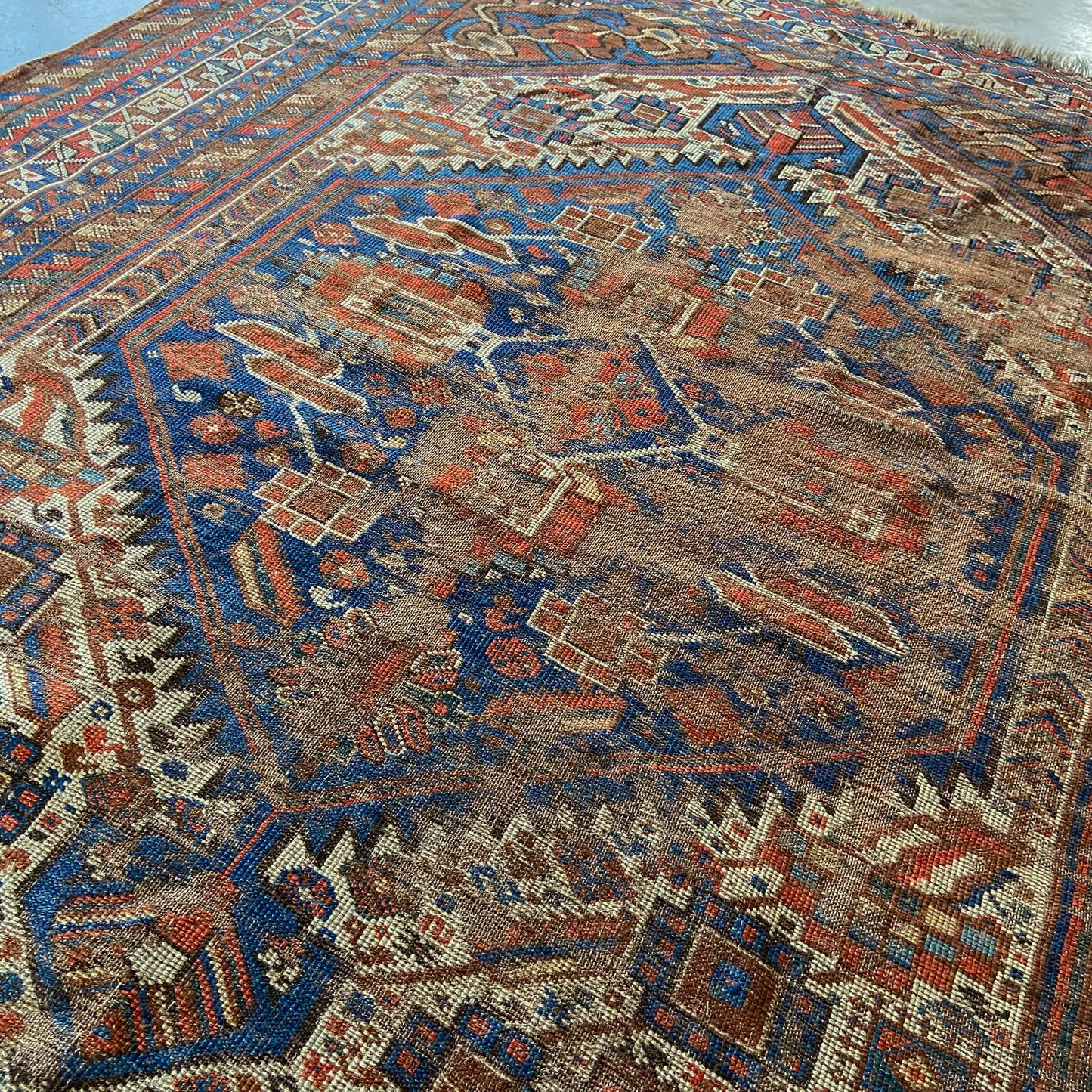 Antique Kamseh Accent Rug #R1026 - 5'5" x 6'10"