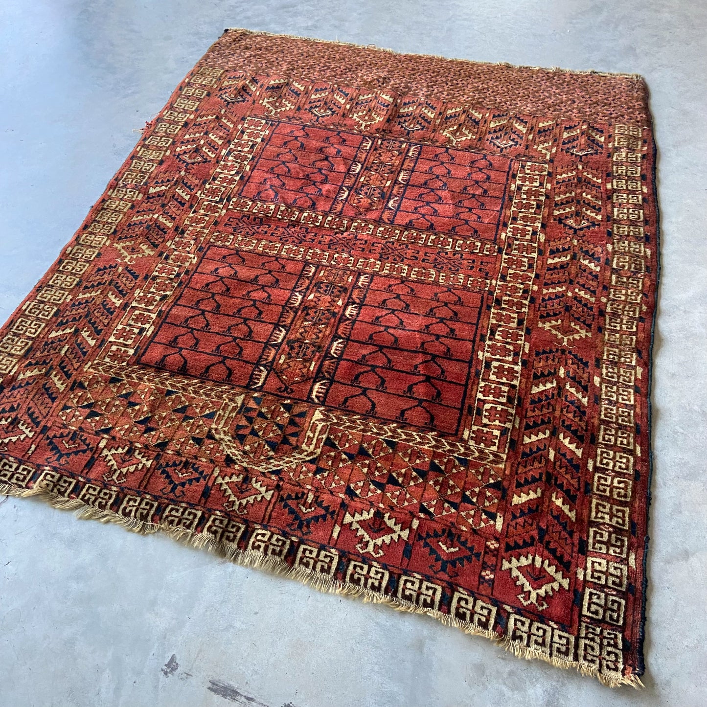 Antique Ensi Accent Rug #R1031 - 3'11" x 4'9"