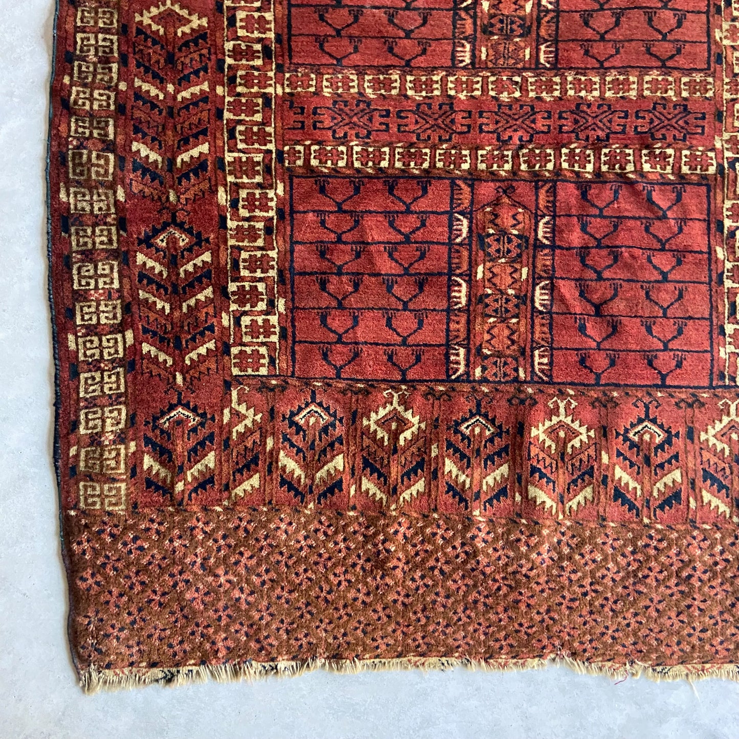 Antique Ensi Accent Rug #R1031 - 3'11" x 4'9"