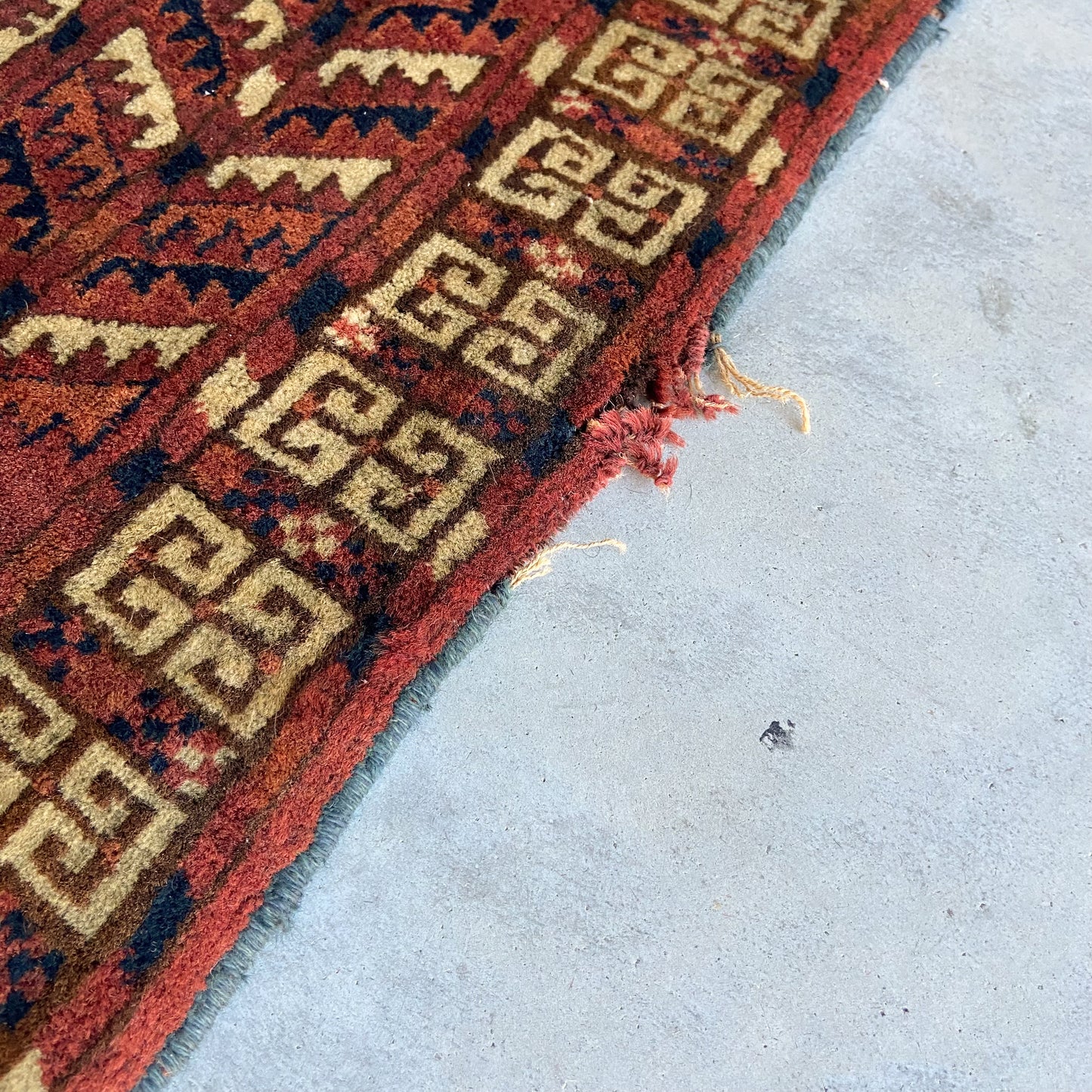 Antique Ensi Accent Rug #R1031 - 3'11" x 4'9"