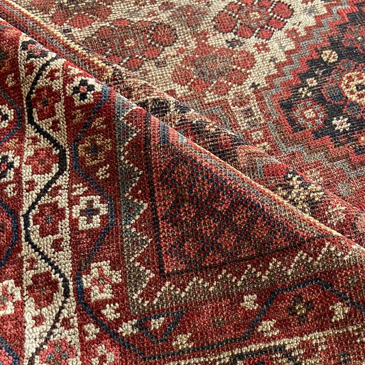 Antique Shiraz Accent Rug #R1023 - 4'4" x 6'3"