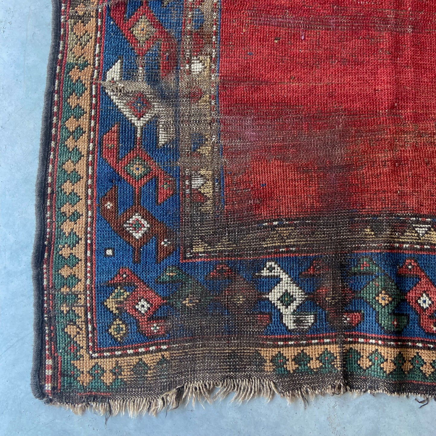 Antique Caucasian Pictoral Accent Rug #R968 - 4' x 7'2"