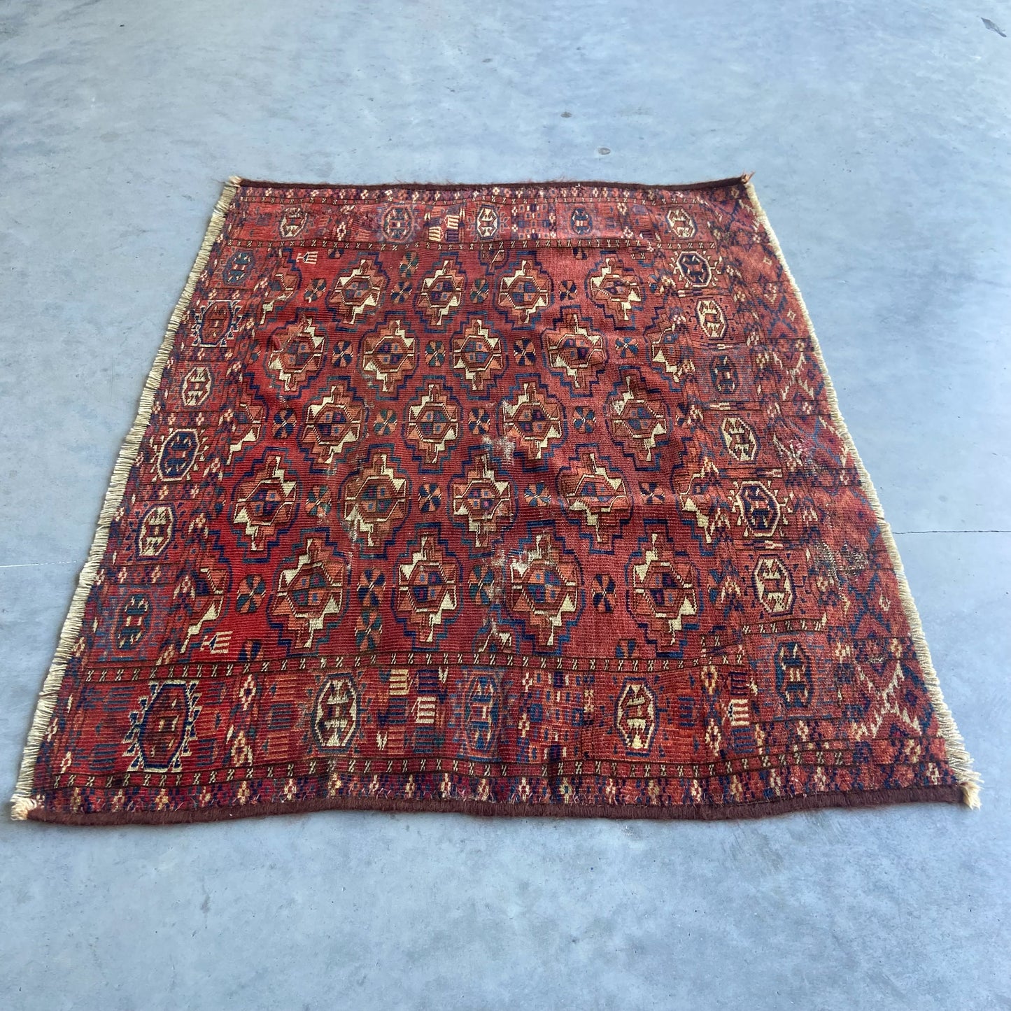 Antique Tekki Accent Rug #R959 - 2'5" x 2'10"