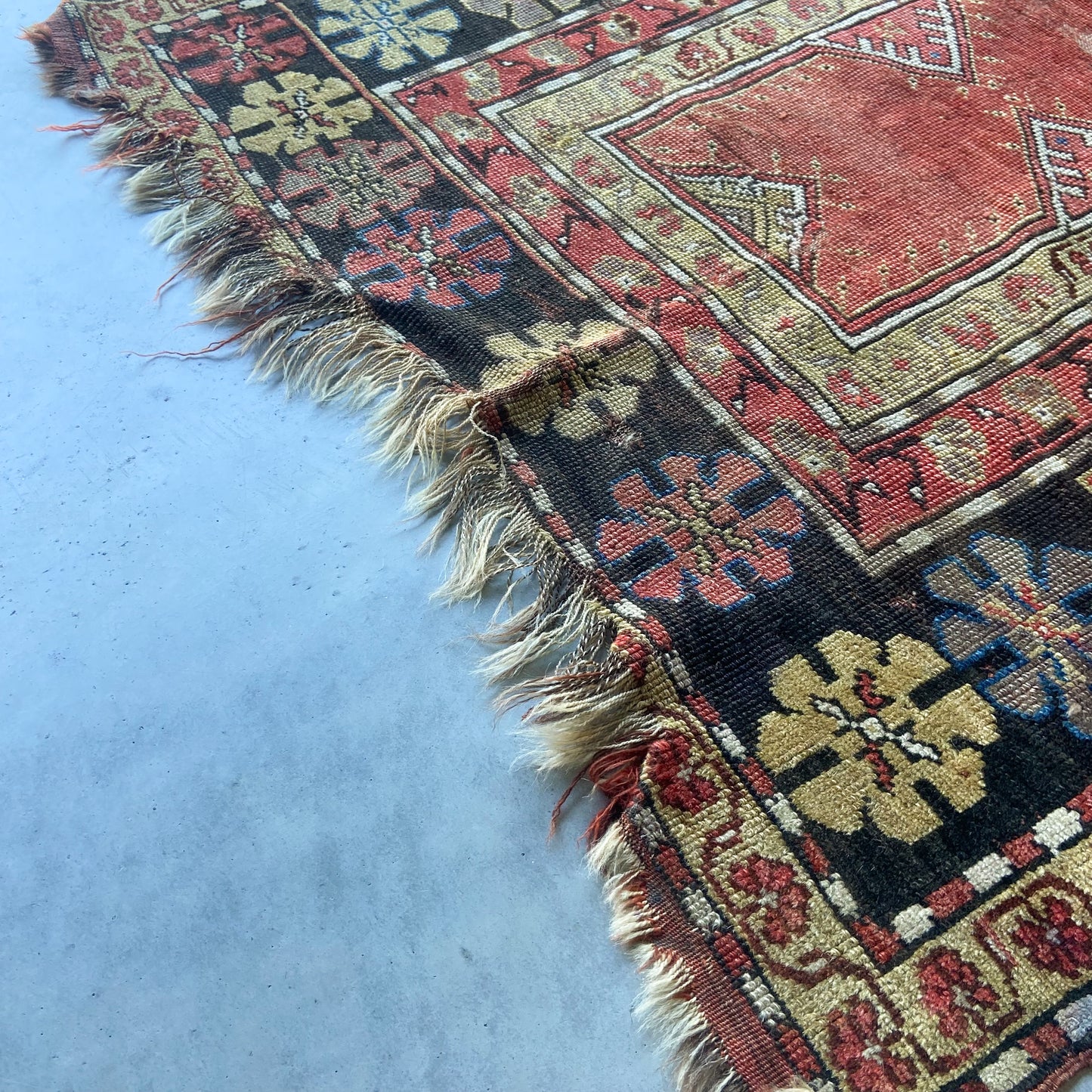 Early Antique Caucasian Prayer Accent Rug #R961 - 3'7" x 4'10"