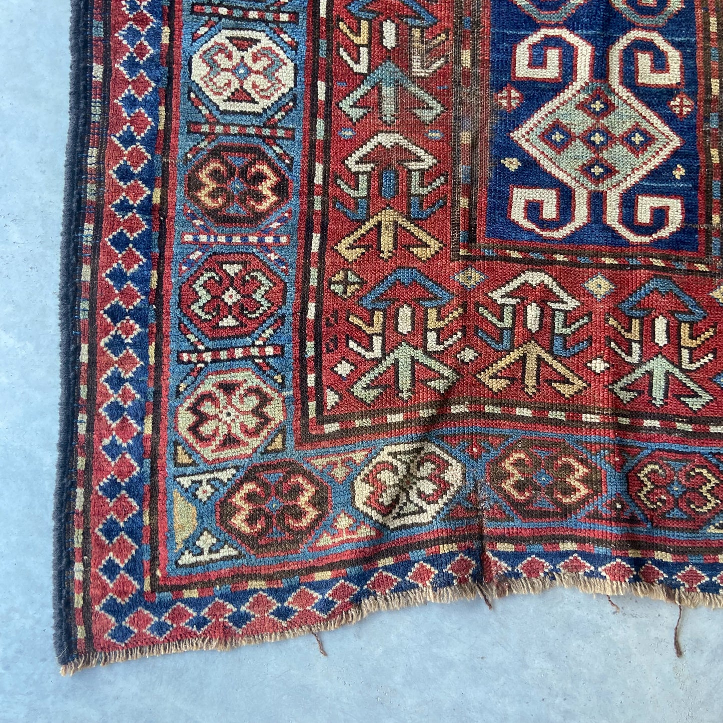 Antique Kazak Accent Rug #R962 - 4' x 6'6"