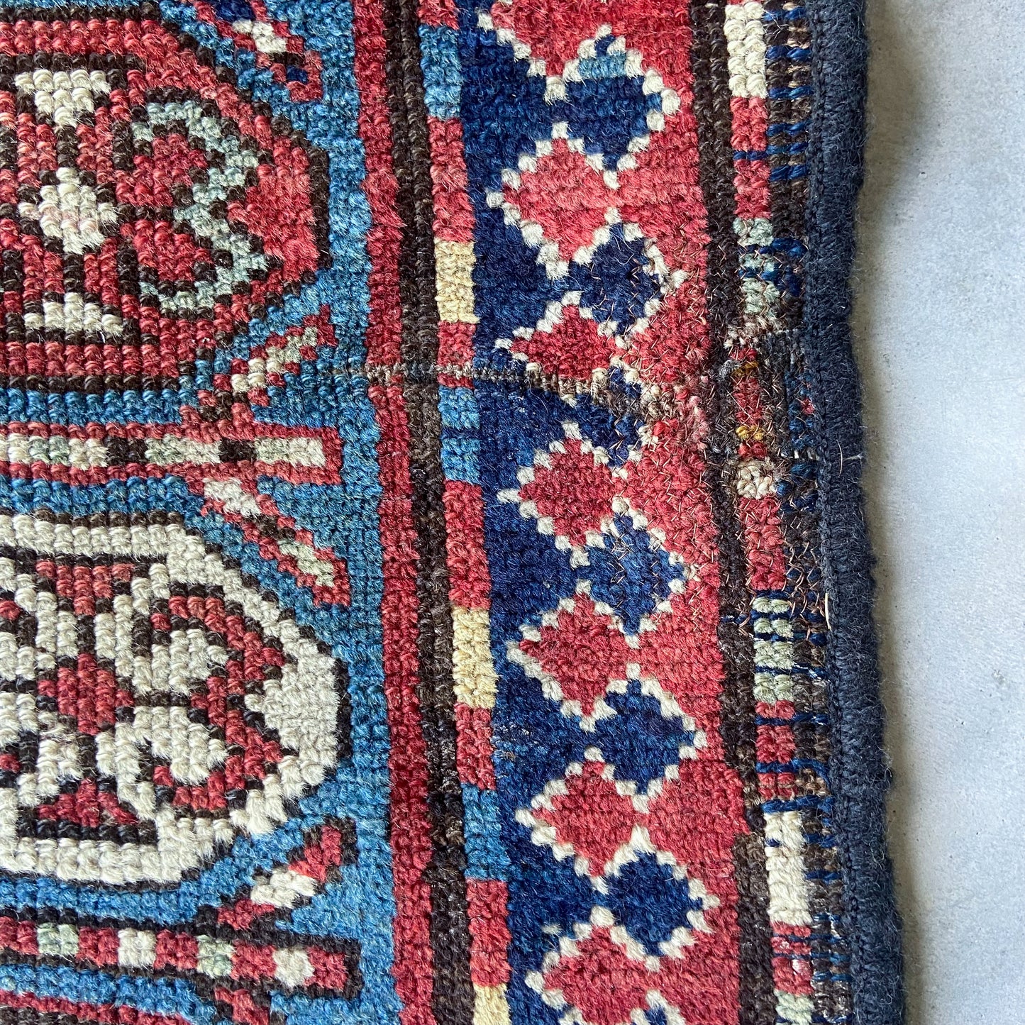 Antique Kazak Accent Rug #R962 - 4' x 6'6"