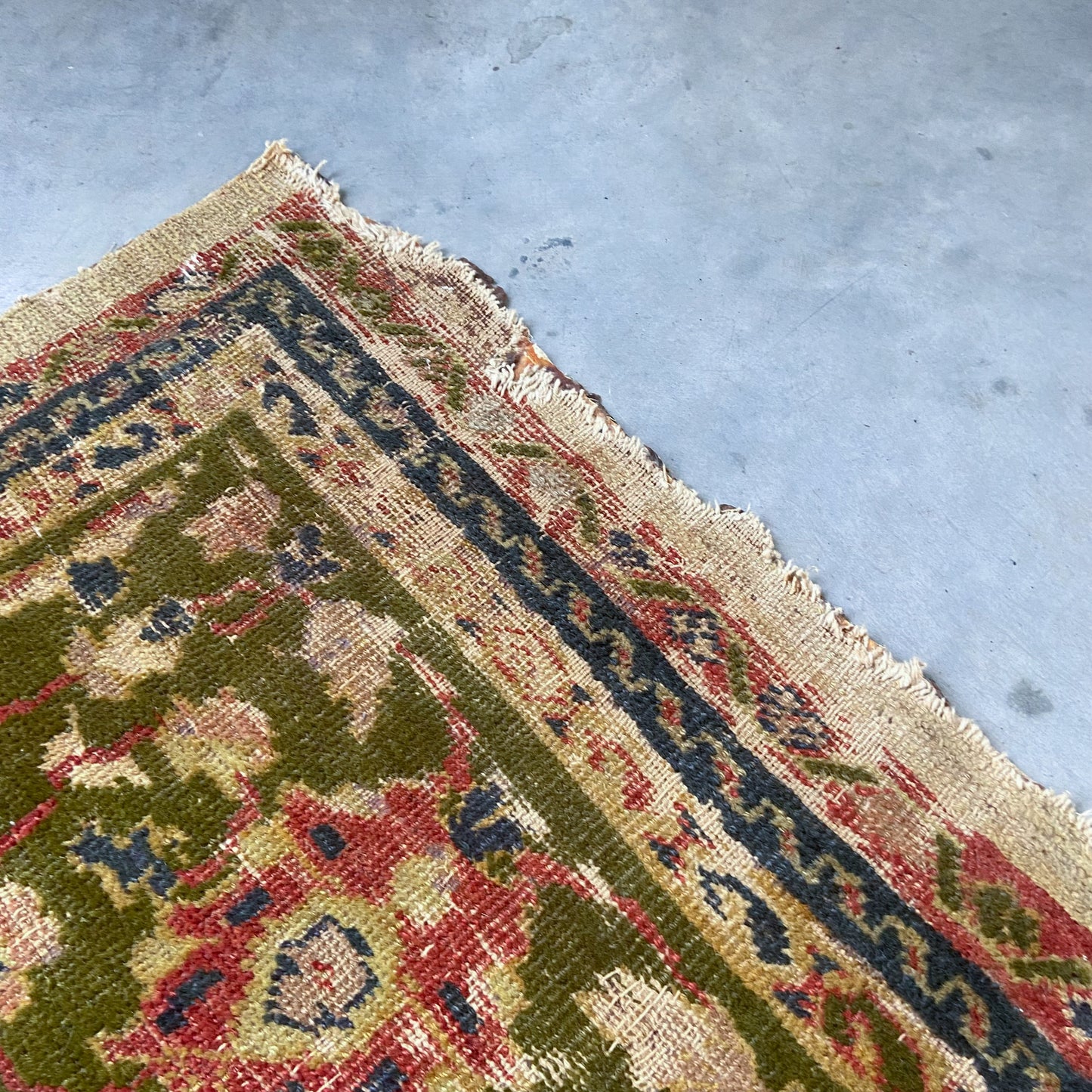 Antique Sultanabad Area Rug #R978 - 9' x 12'