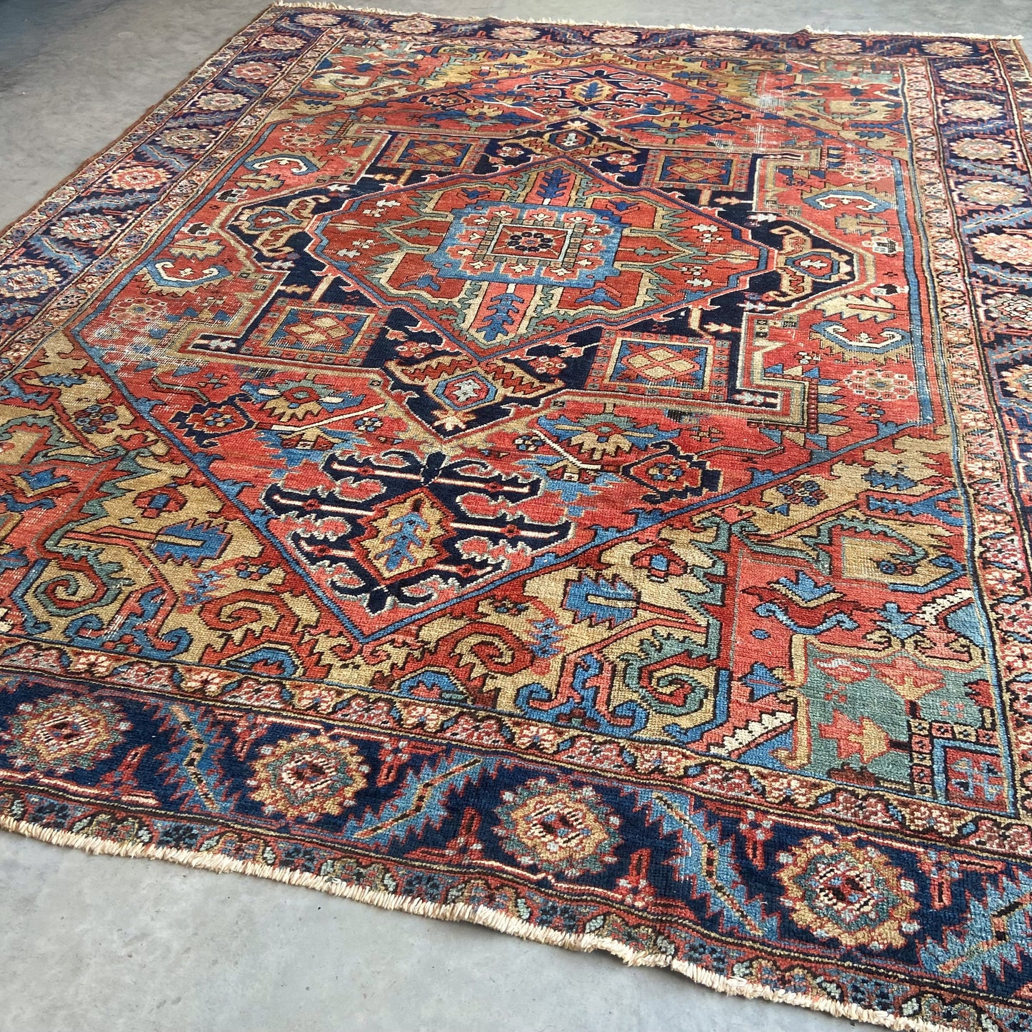 Antique Heriz Area Rug #R983 - 8'1" x 9'10"