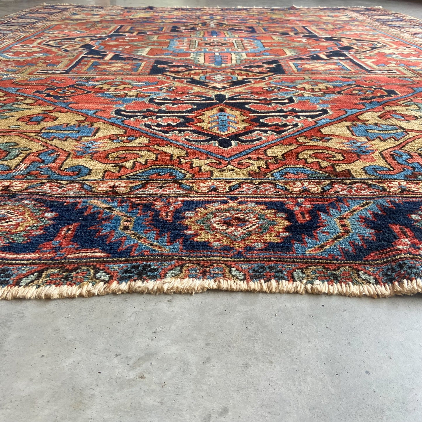 Antique Heriz Area Rug #R983 - 8'1" x 9'10"